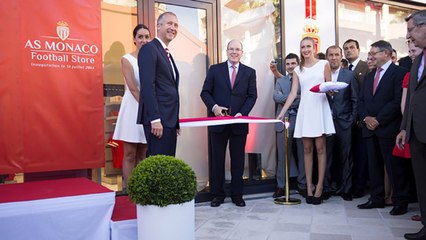 Boutique officielle, inauguration princière