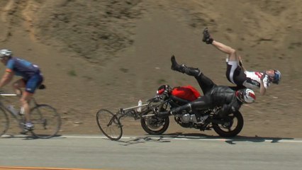 Motosiklet Bisiklet Sürücüsüne Çarptı