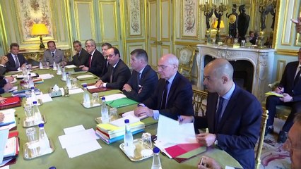 هولاند يندد بعمليات تجسس اميركية "غير مقبولة بين حلفاء"