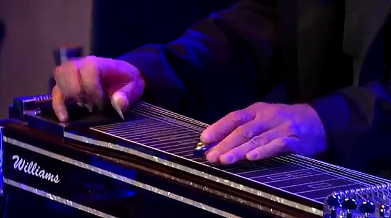 Jackson Browne: "Take It Easy" / "Our Lady Of the Well" - David Letterman (Web Exclusive)