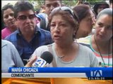 Comerciantes de Quito protestan en el Municipio