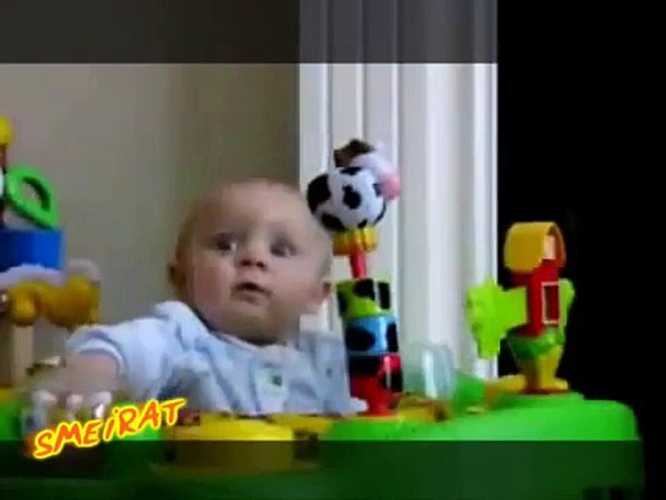 رووووعة *** اجمل 10 مقاطع اطفال مضحكة ***