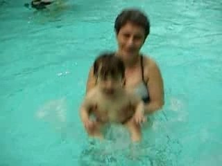 julie a la piscine de center park