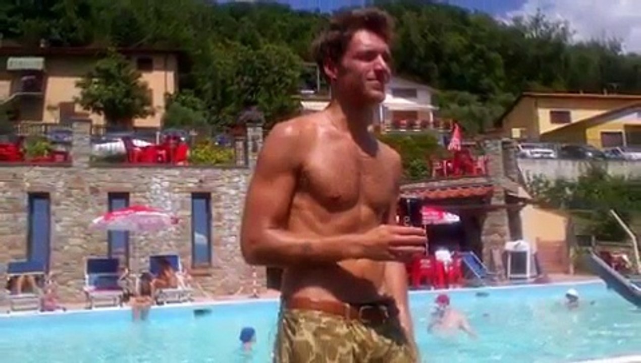 shirtless Paolo Nutini   Crazy CeeLo Green  Gnars Barkley