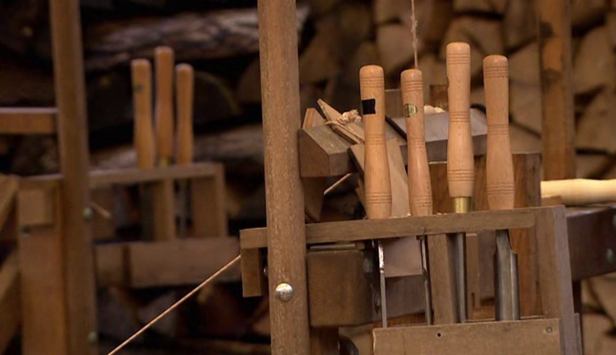 BBC Mastercrafts episode 1 of 6 Green Woodcraft
