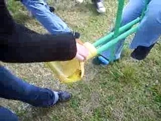 Ernest et la balançoire.^^