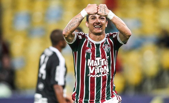 Flu vence a Ponte Preta no Maracanã e encosta no G4