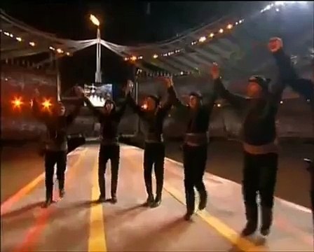 Greek traditional Pontian dance ~ O Pirixios Xoros ~ Olympics 2004 ~ Athens