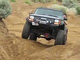 Jeep CHEROKEE Xj on 35's Baja Claws clean rig wheelin!!!!! MAD flex