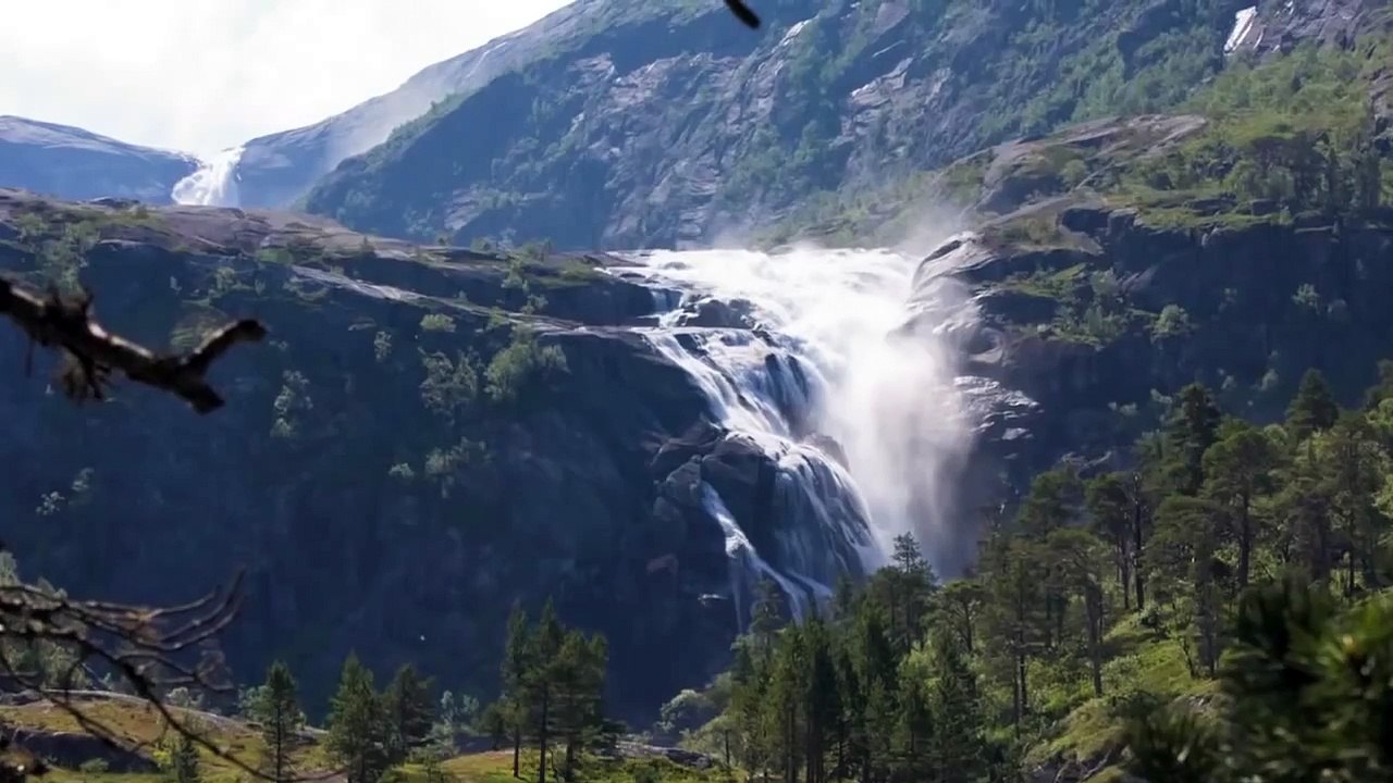 EDVARD GRIEG  In the Hall of the Mountain King