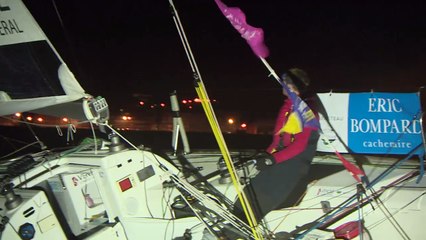 Arrivée Benjamin Dutreux : " j'ai éclaté mon bateau"