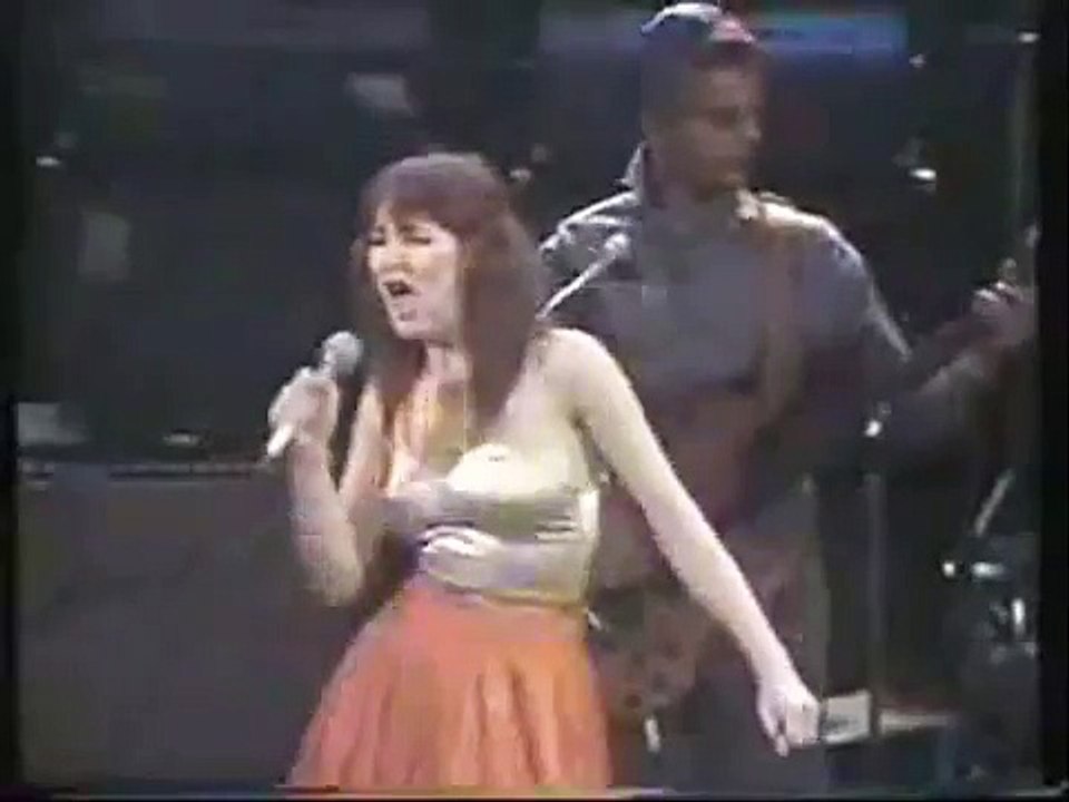 Kate Bush Wardrobe Malfunction! The Wedding Slip!