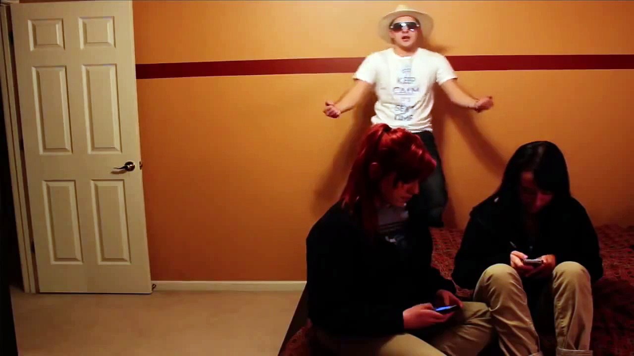 The Harlem Shake (Panty Drop Edition)