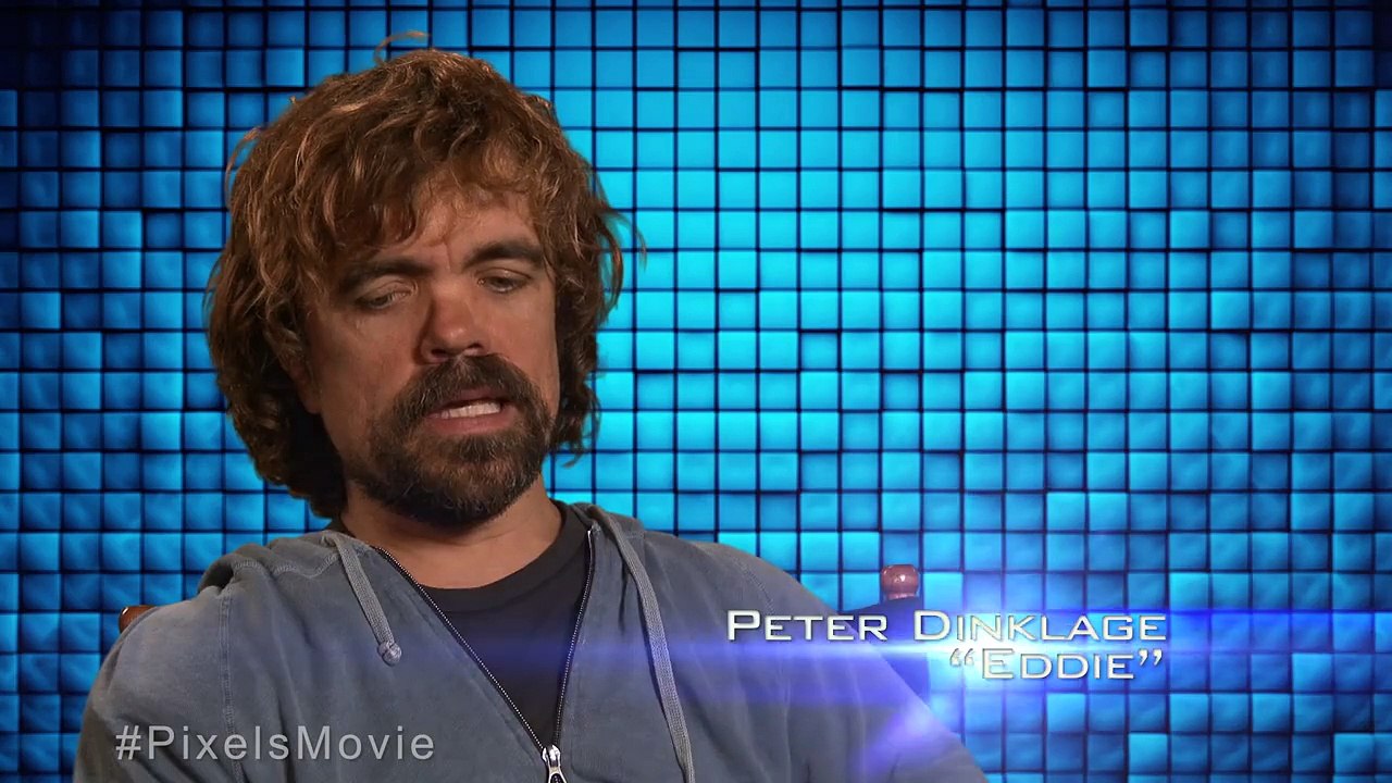 PIXELS - Featurette "Peter Dinklage Battles Pac-Man" [HD]