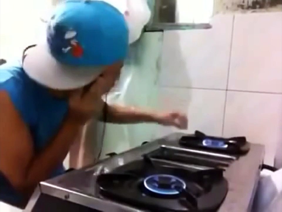 Video Lucu Aksi DJ pake Kompor Gokil Abis