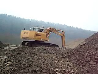 LIEBHERR 912 tracked excavator
