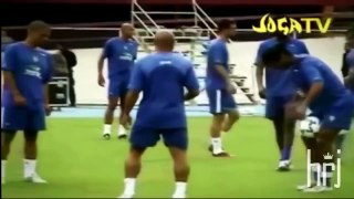 Huyen thoai bong da Ronaldinho   Craziest Freestyle Skills Ever