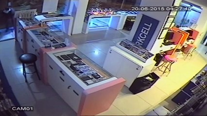 1.5 dakikada 30 bin TL’lik soygun