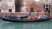 Певец на гондоле Венеция Италия