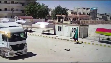 IŞİD’in intihar saldırısı böyle görüntülendi !