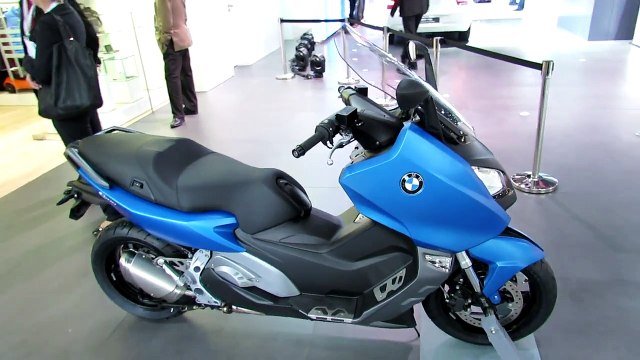 2013 BMW C600 Sport ABS Scooter - Walkaround - 2012 Paris Auto Show - Mondial de L'Automobile