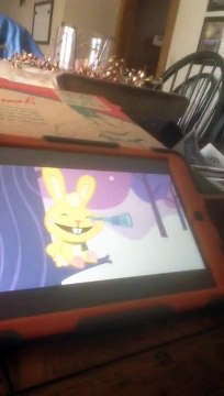 KENNY REACTS TO: HAPPY TREE FRIENDS!