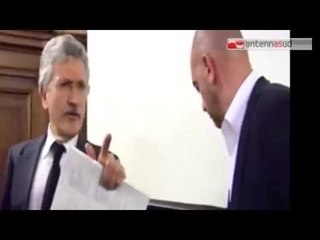TG 02.04.15 D'Alema s'infuria, vittima di uno "sputtanamento"