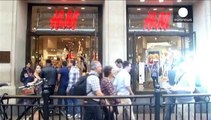 Сильный доллар ударил по H&M