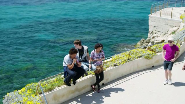 PBLV Episode 2786 : Baptiste piqué au vif !