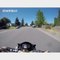 Course à grande vitesse : un motard poursuit un voleur de moto