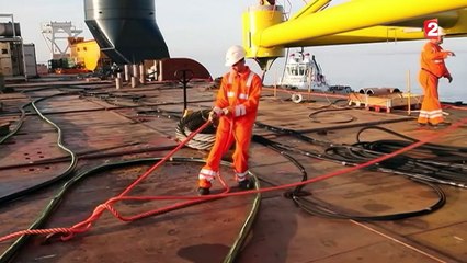 Ouessant : une première hydrolienne mise à l'eau !