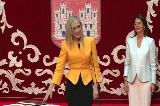 Cifuentes promete el cargo de presidenta de la Comunidad