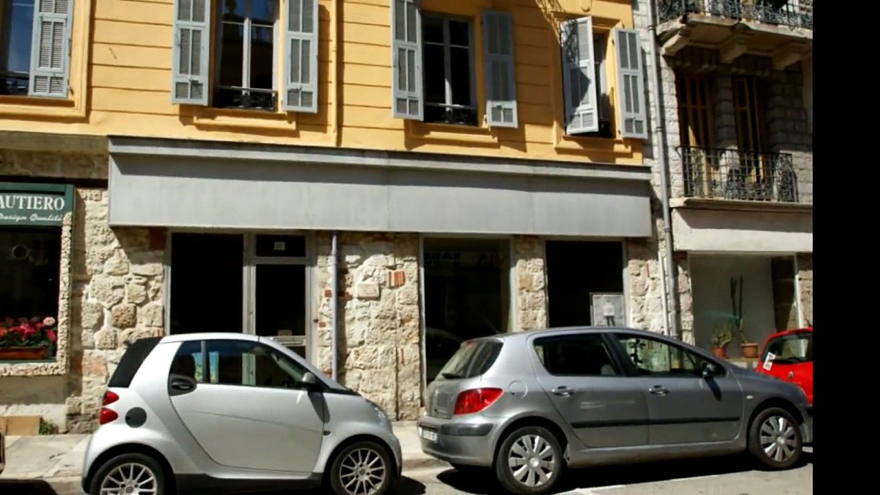 Location Vide - Local commercial Nice (Centre ville) - 800 + 50 € / Mois