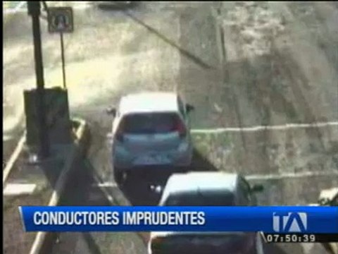 Cámaras de la AMT registran graves infracciones de tránsito en Quito
