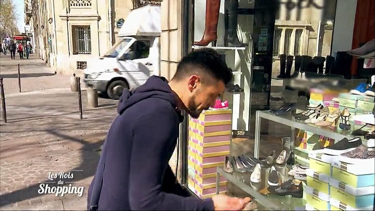 Damien, notre playboy, se refait une beauté entre deux boutiques !