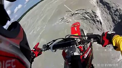 Motocross fail, Le chant sacré-Laurent Paquin