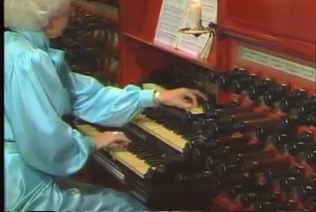 Diane Bish - Toccata & Fugue in d minor
