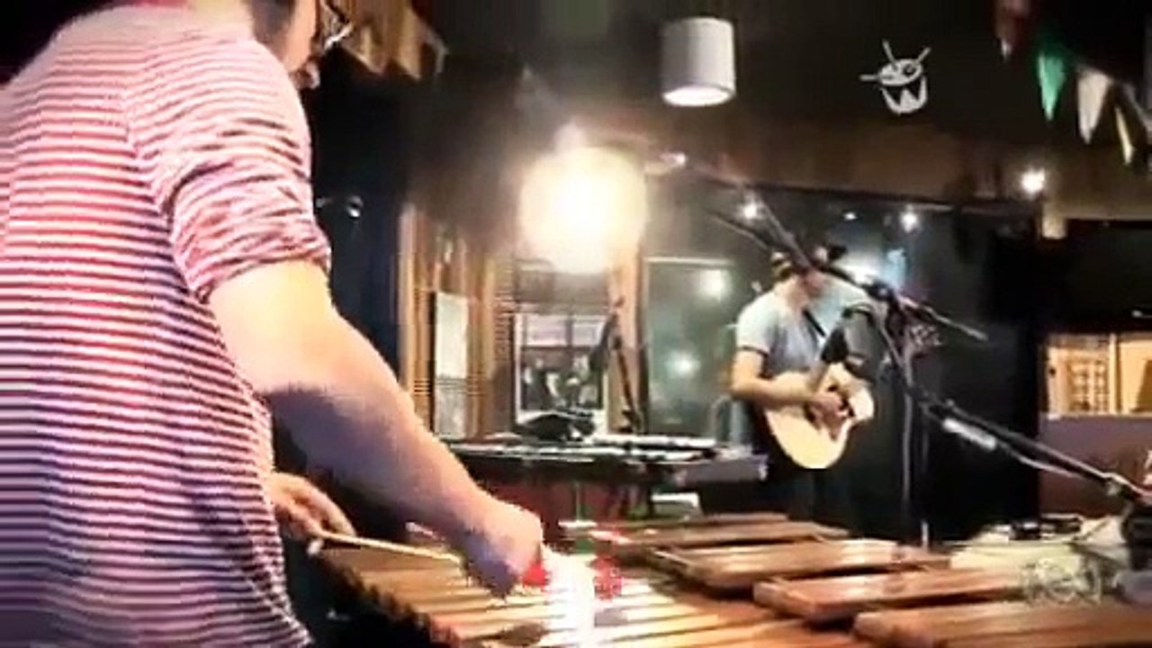 Gorillaz On Melancholy Hill Acoustic video Dailymotion