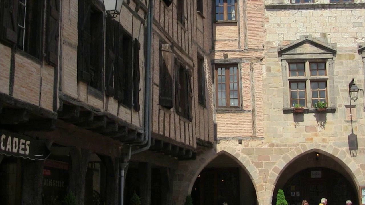 CASTELNAU-de-MONTMIRAIL