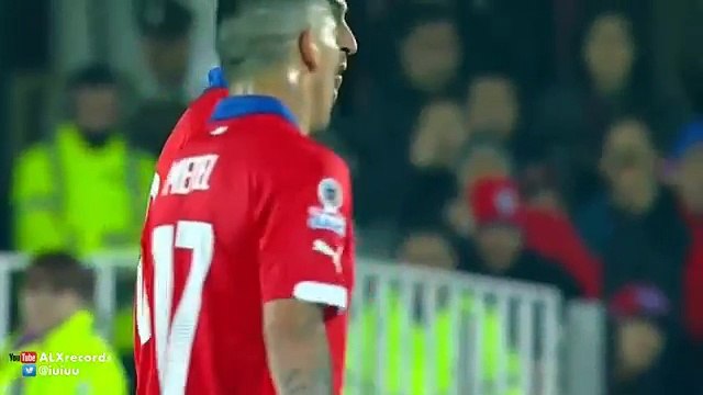 Edinson Cavani insults the referee '' Bitch, bastard '' after red card