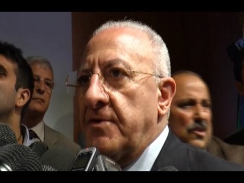 Campania - De Luca: Smaltiremo ecoballe in tre anni, ma niente inceneritore (22.06.15)