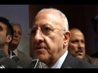 Campania - De Luca: "Smaltiremo ecoballe in tre anni, ma niente inceneritore" (22.06.15)