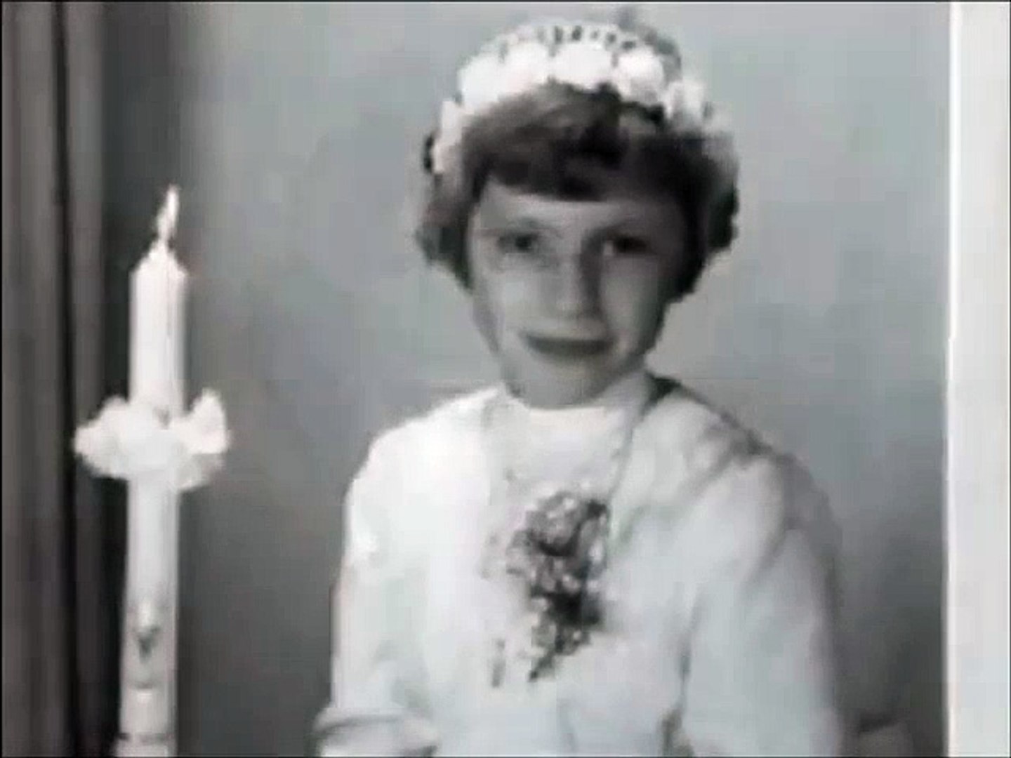 実話 幽霊に取り憑かれた美少女の変わり果てた恐ろしい姿 動画 Dailymotion