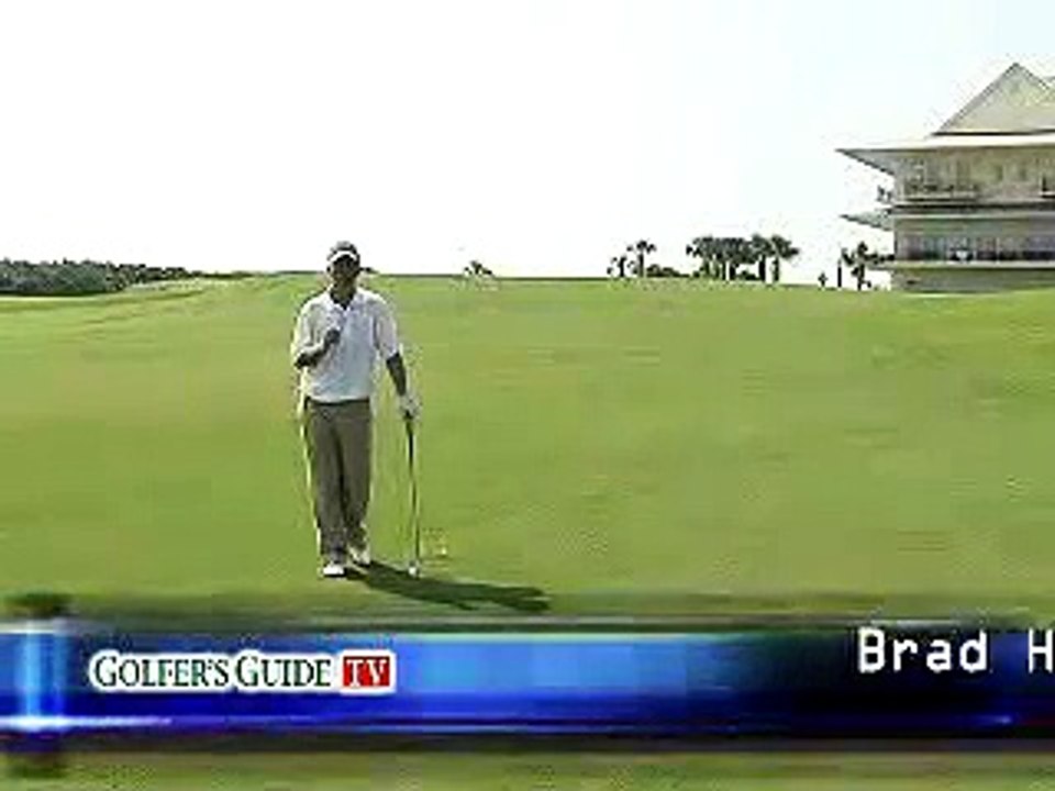 How to Swing a Golf Club - How to Hit 40 to 60 Yard Wedge Shots - Fantastic advice!