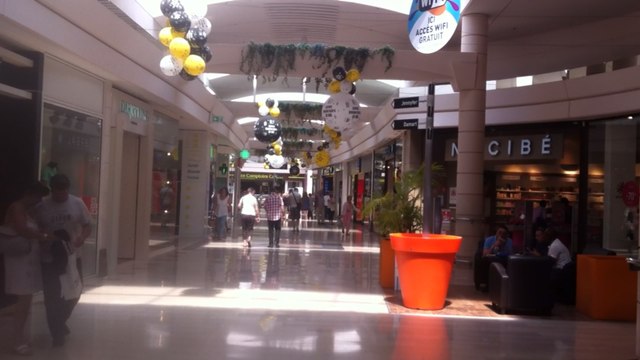 Visite guidée des coulisses de Mondeville 2