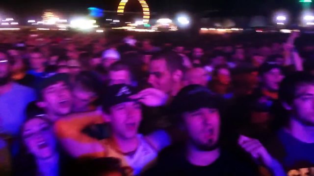 Crowd singing Don't Stop Believin' at Gulfport Music Festival 2013