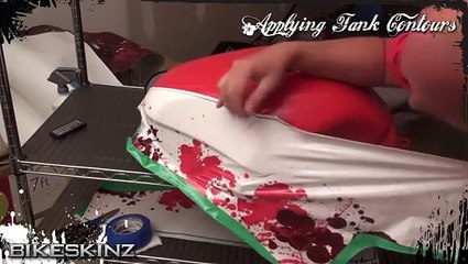 6-Applying Tank Contours (Bikeskinz sportbike/motorcycle vinyl wrap installation)