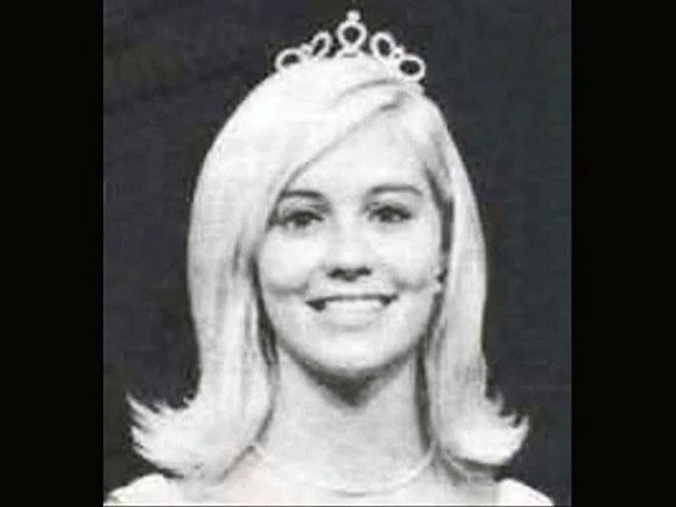 Cybill Shepherd - St.Louis Blues