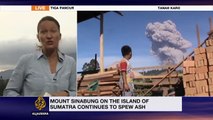 Indonesians flee erupting Mount Sinabung volcano