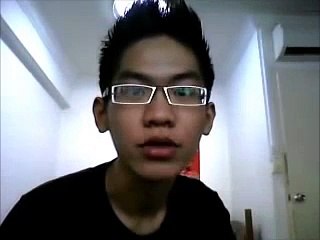 Amos Yee vs Typical Singaporean